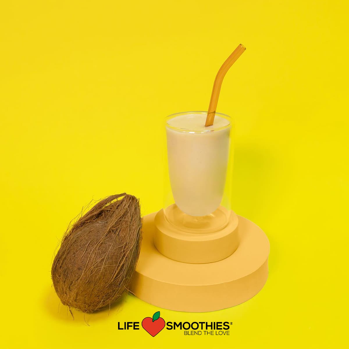 Coconut, the tropical treasure Life Smoothies